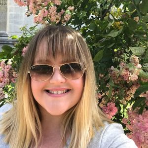 Meet your Posher, Olivia